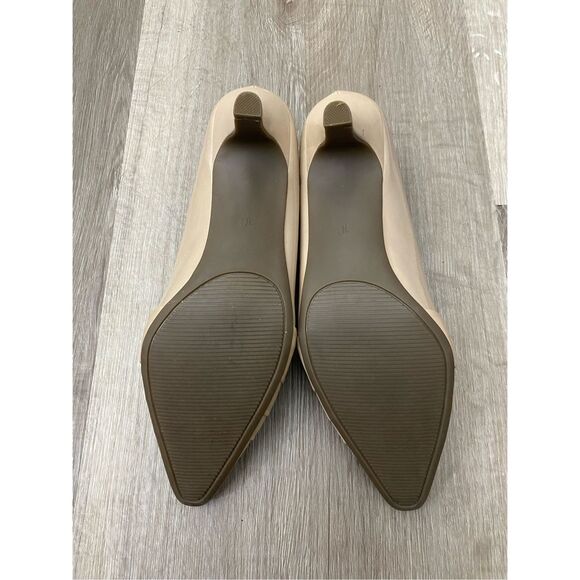 Kelly & Katie Patent Nude Heels, Wrapped Pumps, Size 10, MSRP $65 - Picture 5 of 11